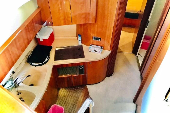 Luxury Private Yacht Tour with Views in Dubai Marina