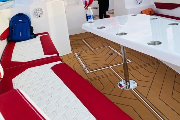 Luxury Sport Speed Boat Rental in Dubai