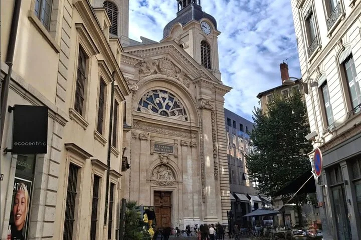 Lyon: Private dining experience through 3 restaurants