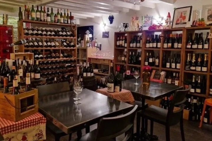 Lyon: Private dining experience through 3 restaurants