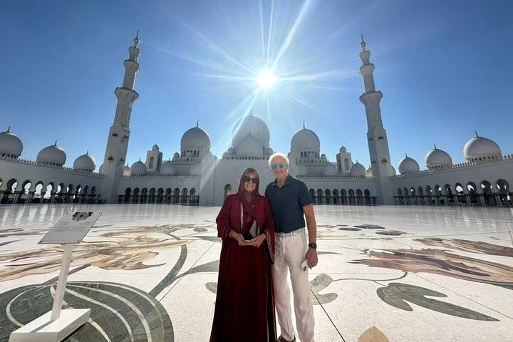 Majestic Saadiyat: Private Abu Dhabi Tour featuring Grand Mosque
