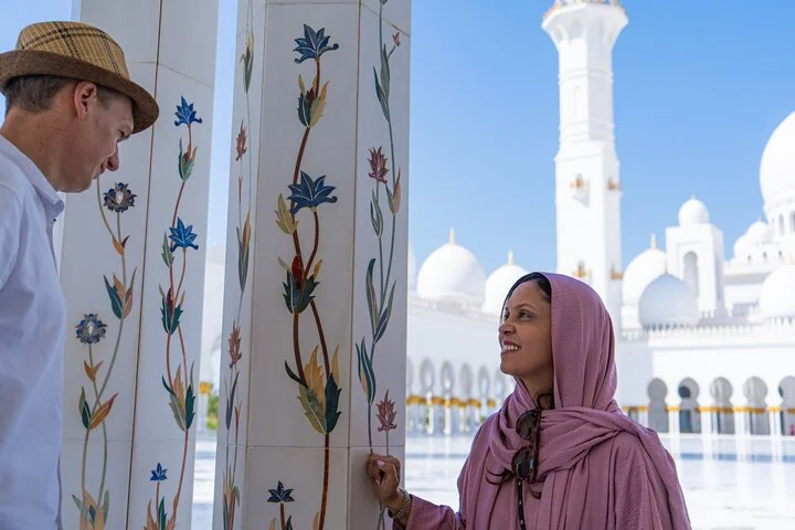 Majestic Saadiyat: Private Abu Dhabi Tour featuring Grand Mosque