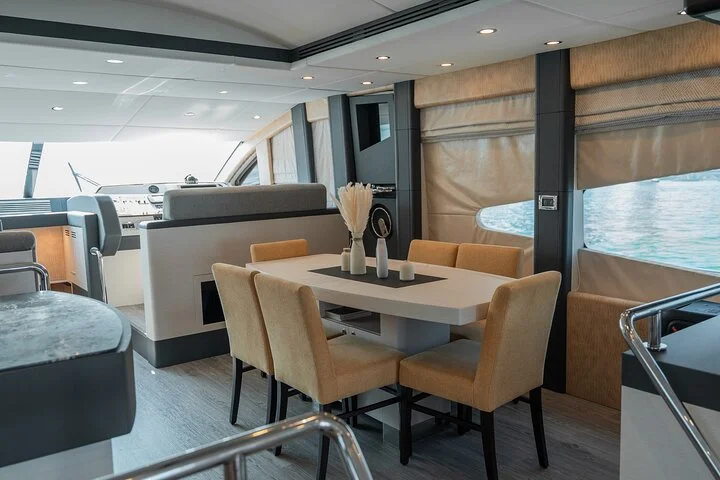Majesty 77ft Diamond Dust — Dubai's best yacht rental