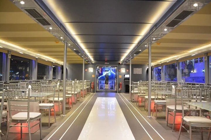 Marina Cruise With Dinner And Transfer