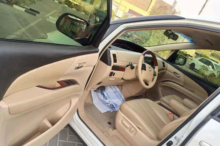 Mini Van Bus Rental Dubai 6 Seater Tourist Car