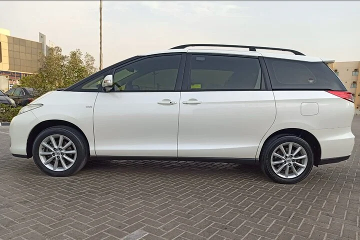 Mini Van Bus Rental Dubai 6 Seater Tourist Car