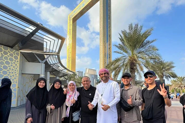 Modern Dubai City Tour with Dubai Frame, Blue Mosque, Palm Island