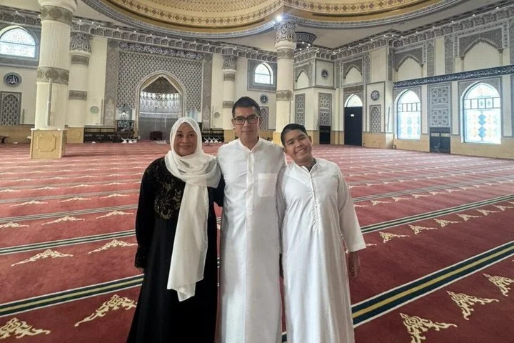 Modern Dubai City Tour with Dubai Frame, Blue Mosque, Palm Island