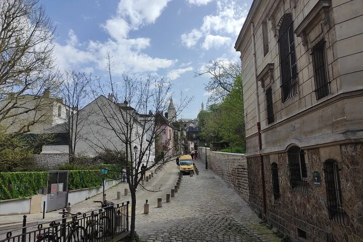 Montmartre Walking Guided Tour