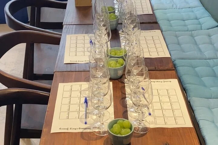 Natural Wine Tasting with Cheese Pairings in Paris