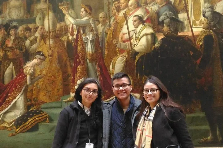 Notre Dame, Ste Chapel, Louvre, Montmartre, Eiffel Tower Private