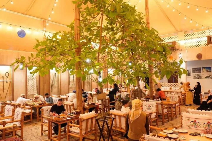 Old Dubai and New Dubai Guided Full or Half-Day City Tour