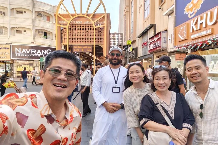 Old Dubai Cultural Experience: Al Fahidi, Souks & Jumeirah Mosque