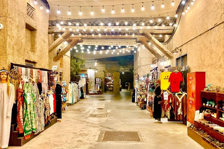 Old Dubai Walking Tour with Abra Ride