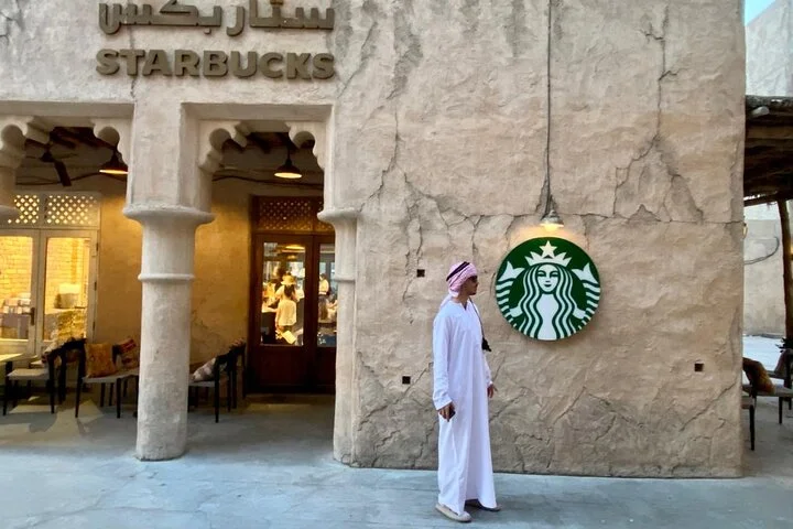 Old Dubai Walking Tour with Abra Ride