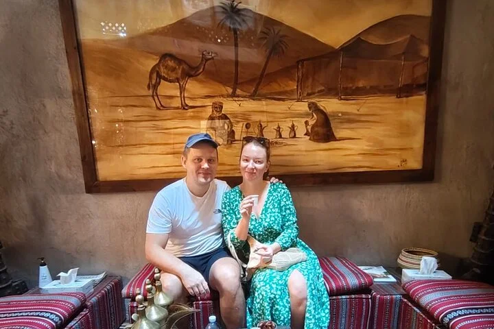 Old Dubai Walking Tour with Private Guide and Local Street Snacks