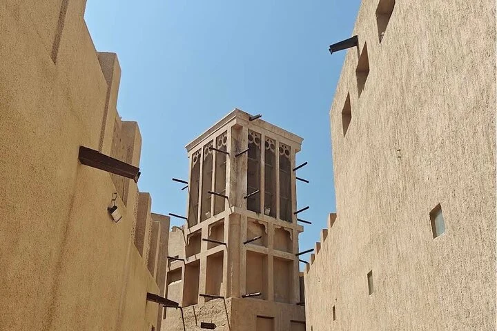 Old Dubai Walking Tour with Souks Creek and Abra Ride