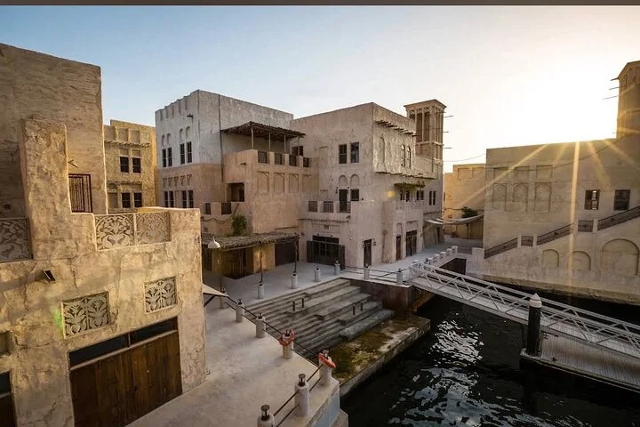 Old Dubai Walking Tour with Souks Creek and Abra Ride