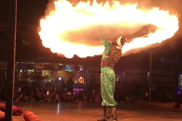 Overnight Dubai Desert Safari