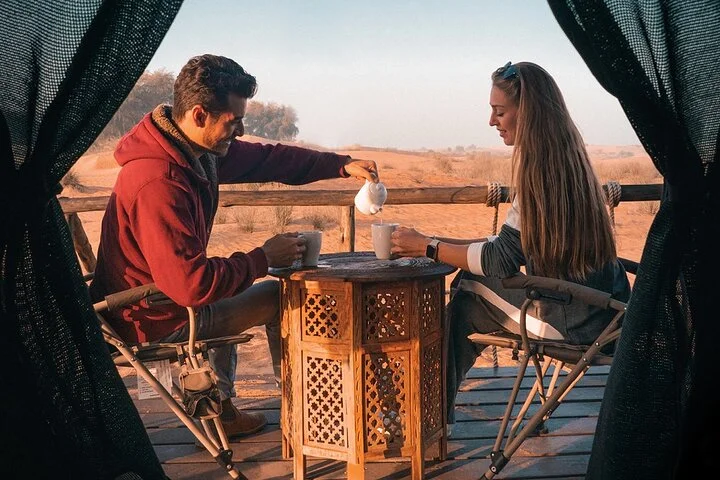 Overnight Dubai Desert Safari: BBQ, Soft Drinks & Stargazing