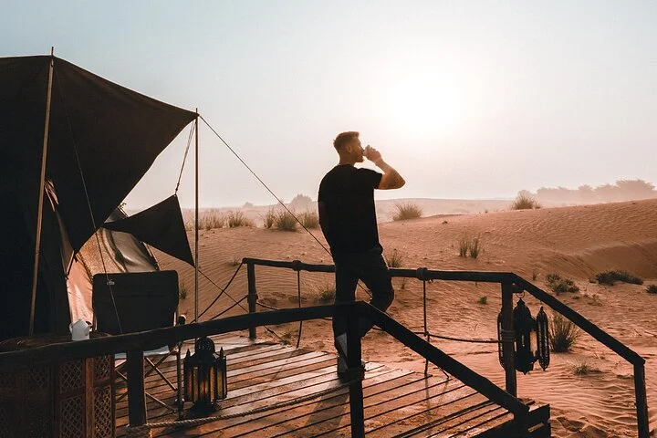 Overnight Dubai Desert Safari: BBQ, Soft Drinks & Stargazing