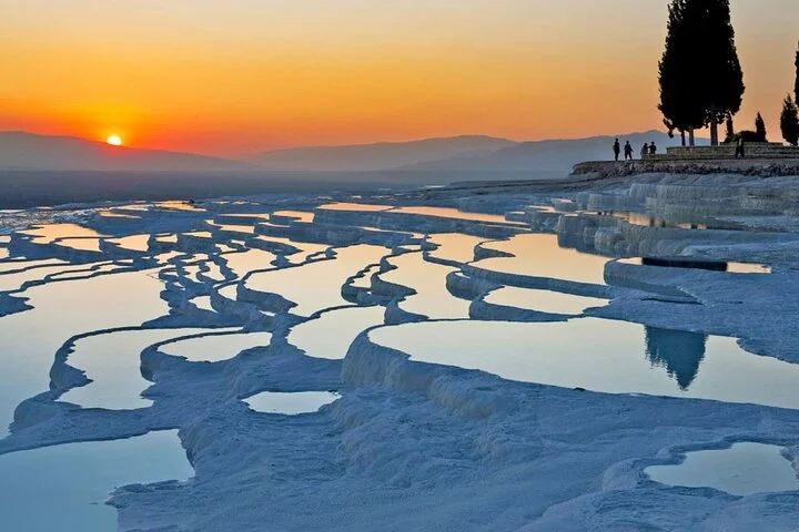 Pamukkale Hierapolis Travertines Tour w/ lunch from Antalya