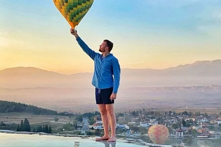 Pamukkalea and Salda Lake Tour with Breakfast-Lunch-Dinner