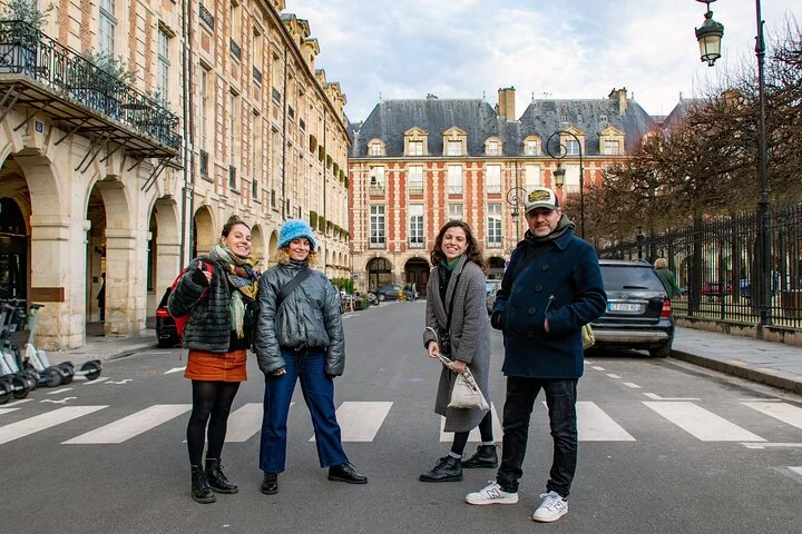 Paris Le Marais Walking Tour: An Incredible History - Small Group