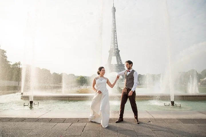 Parisian Life Style Private Photo Shoot at Eiffel Tower