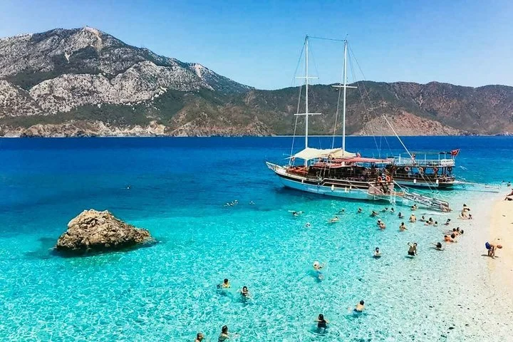 Pirate Boat Trip in Kemer with Lunch & Transfer from Antalya