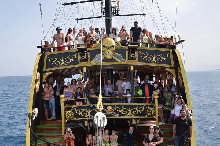 Pirate Boat Trip in Kemer with Lunch & Transfer from Antalya