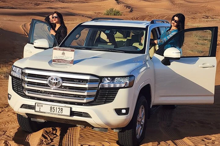 Premium Desert Safari Dubai with BBQ Dinner and Live Shows