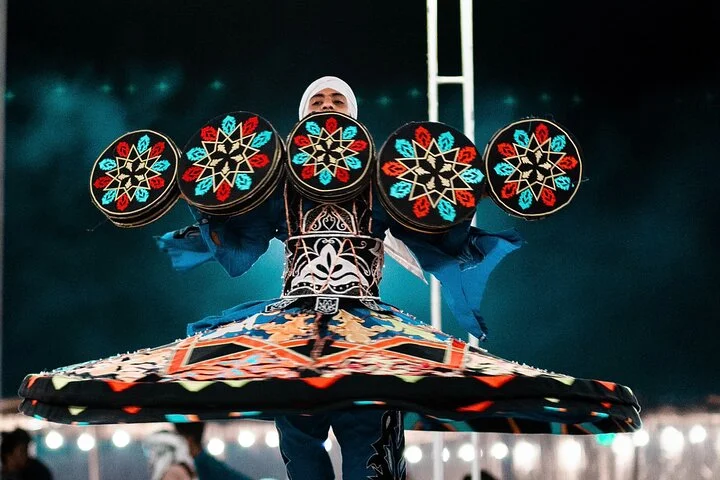 Premium Desert Safari Evening with Dinner and Show