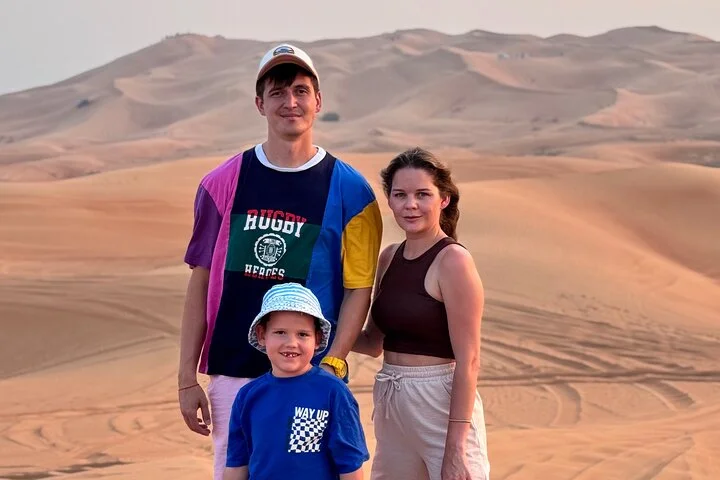 Premium Desert Safari Evening with Dinner and Show