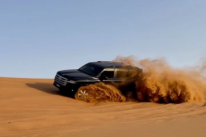 Premium Desert Safari Evening with Dinner and Show