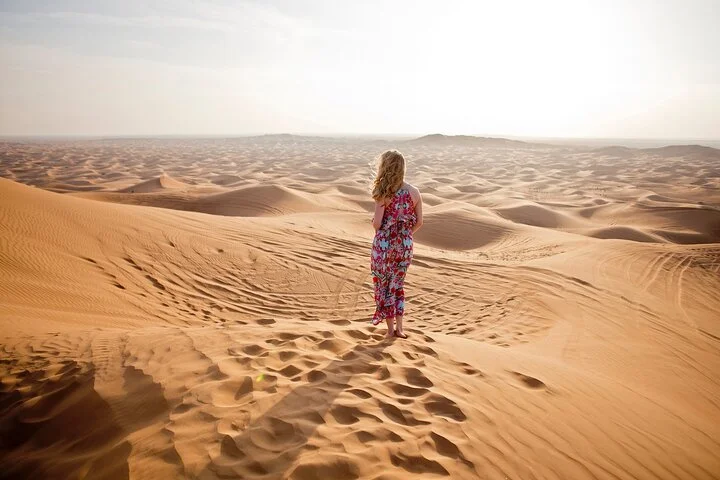 Premium Desert Safari With BBQ Dinner & Belly Dance