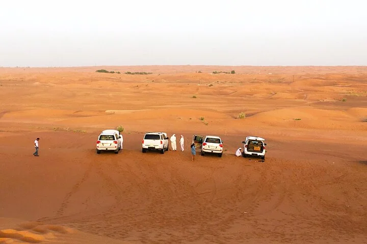 Premium Dubai Desert Safari 4x4 with BBQ Dinner