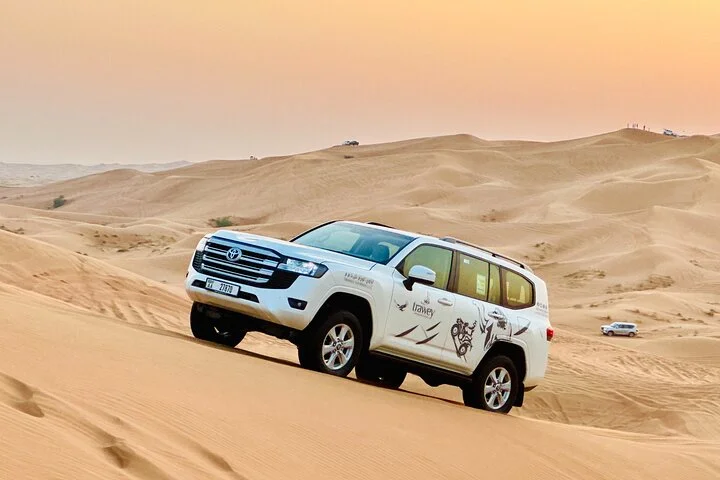 Premium Dubai Sunset Red Dune Desert Safari, Sandboard & Camel