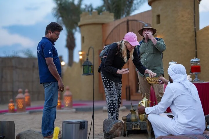 Premium Dubai Sunset Red Dune Desert Safari, Sandboard & Camel