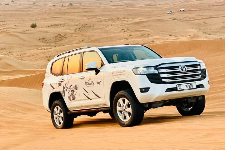 Premium Dubai Sunset Red Dune Desert Safari, Sandboard & Camel