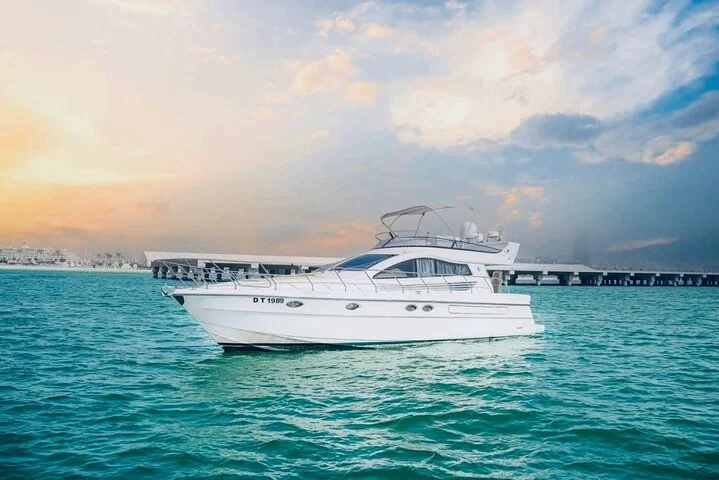 Private 2-Hour 50-Feet Yacht Tour around Dubai
