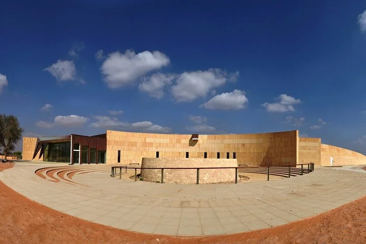 Private 4x4 Mleiha Archaeological Desert Safari with Museum visit