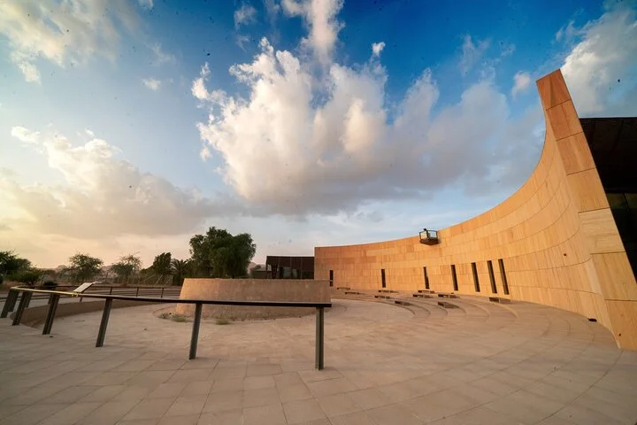 Private 4x4 Mleiha Archaeological Desert Safari with Museum visit