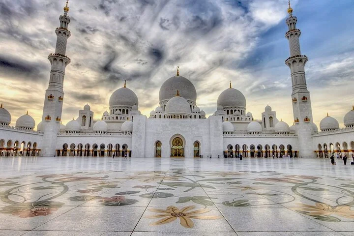 PRIVATE Abu Dhabi City Tour - Full Day Sightseing & Grand Mosque
