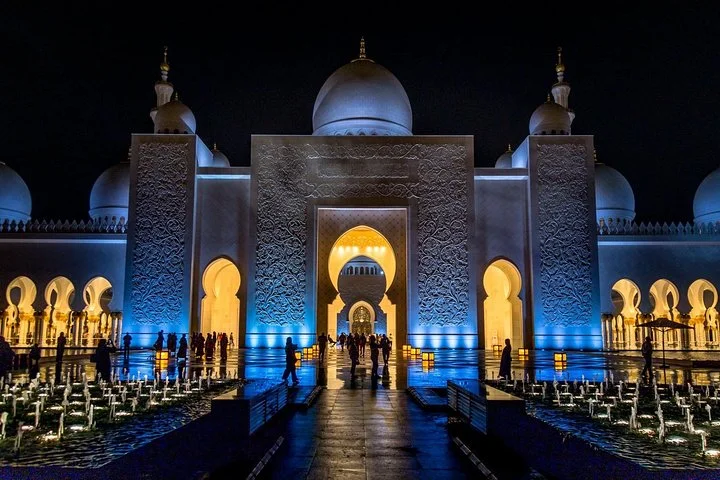 Private Abu Dhabi city tour Grand Mosque and Louvre museum