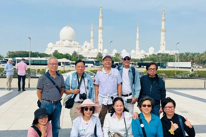Private Abu Dhabi City Tour with Gold Coffee at Emirates Palace