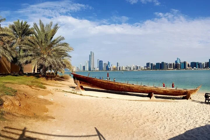 Private Abu Dhabi City Tour with Qasar Al Watan from Dubai