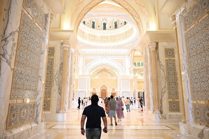 Private Abu Dhabi Sightseeing Tour from Dubai