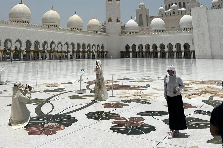 Private Abu Dhabi Sightseeing Tour from Dubai