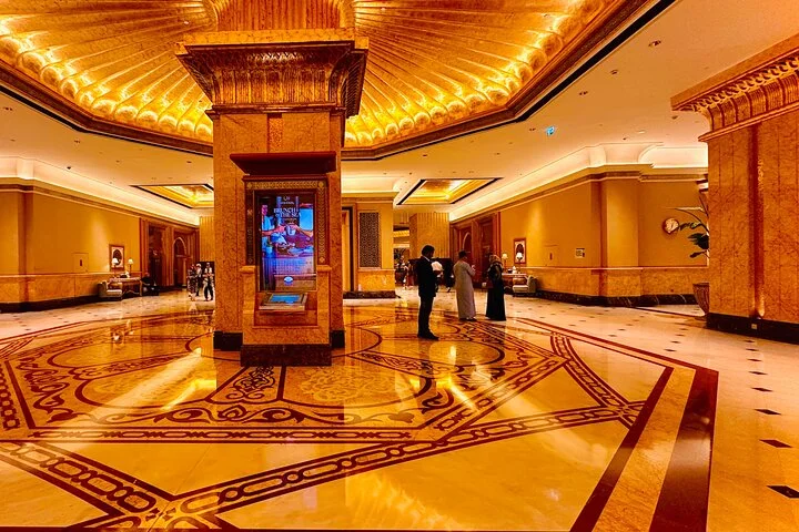 (Private) Abu Dhabi Sightseeing Tour from Dubai